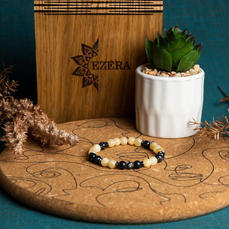 Bratara handmade din pietre semipretioase pentru femei Rahel cu cristale de Jad Galben si Shell Turquoise Negru, sfere de 6mm