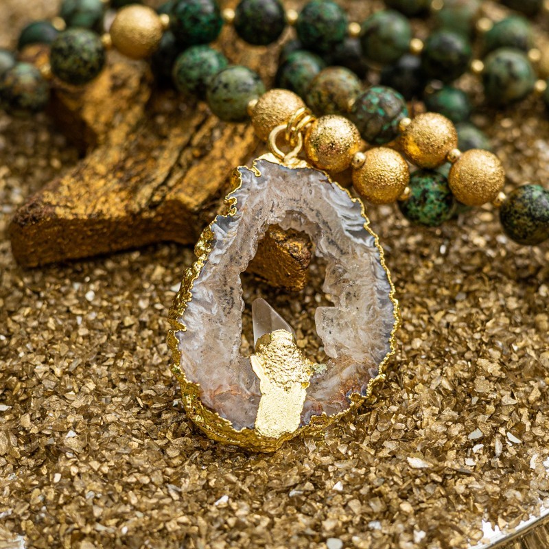 Colier Mala Raya margele naturale de Turcoaz African cu Pandantiv Cristale Agat Druzy cu insertie Cristal Cuart, placat cu aur
