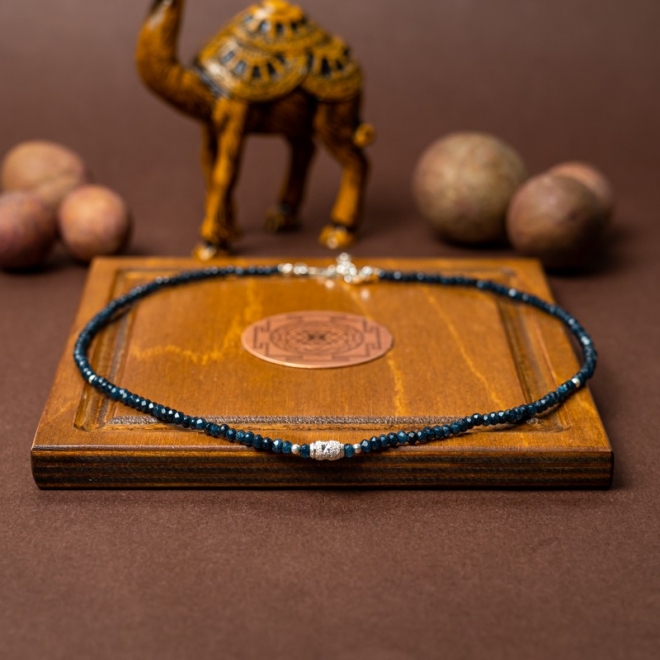 Colier Choker Mihit din pietre naturale de Jad Bleumarin cu accesorii si sistem de inchidere din argint 925