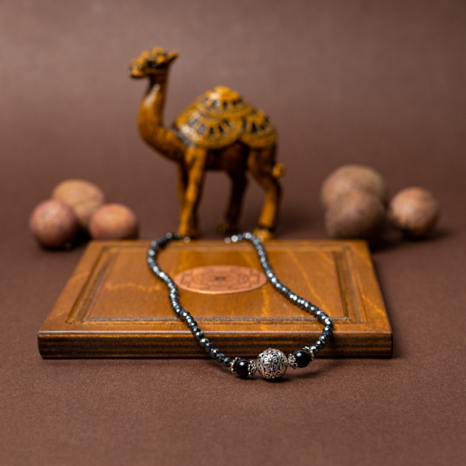 Colier Choker Asha din pietre naturale de Hematit Magnetic din Titan, inchidere si accesorii din argint